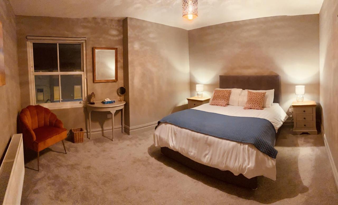 3 Bedroom Luxury Apartment Main Street Cashel  Exteriör bild
