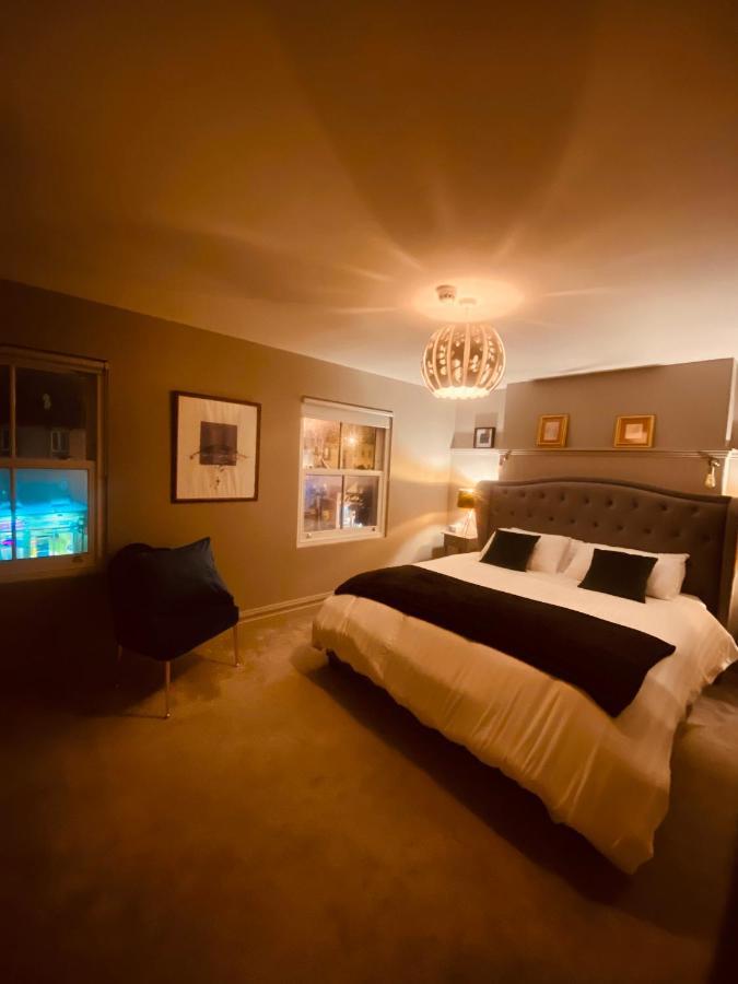 3 Bedroom Luxury Apartment Main Street Cashel  Exteriör bild