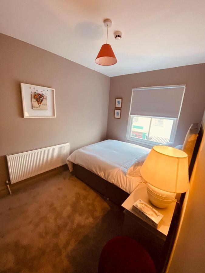 3 Bedroom Luxury Apartment Main Street Cashel  Exteriör bild