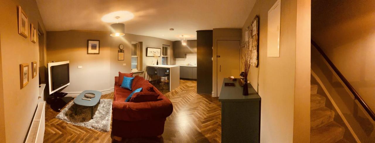 3 Bedroom Luxury Apartment Main Street Cashel  Exteriör bild
