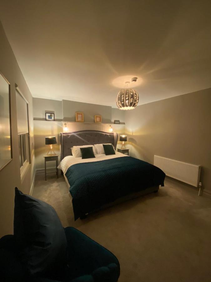 3 Bedroom Luxury Apartment Main Street Cashel  Exteriör bild